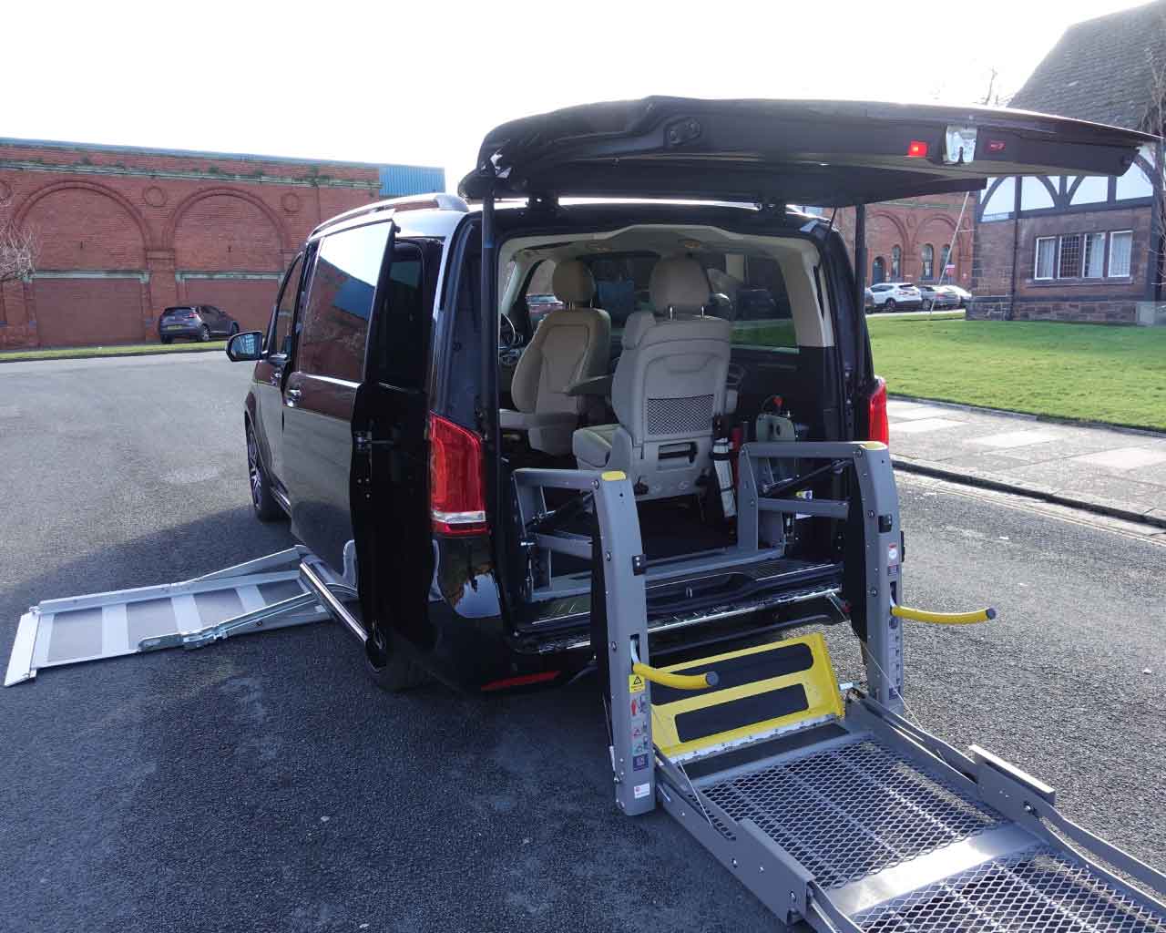 360° FRONT wheelchair view in NEW MB V-Class UpFront demo drive in Lewis  Reed's conversion 